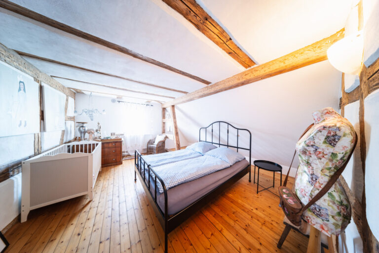 Doppelzimmer im Gästehaus im Winzerhof Stahl Auernhofen